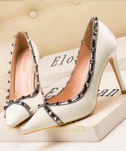 パンプス | ハイヒール ポインテッドトゥ ピンヒール ヒール 結婚式 パーティー 美脚 ヒール10cm オフィス 就活 20代30代40代 通勤 フォーマル リクルート 上品