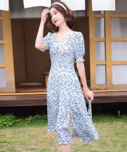 ミディアム | ワンピース サマーワンピース レディース 着痩せ Vネック スカイブルー 花柄 裾口スリット 膝丈 きれいめ おしゃれ 上品 半袖 お出かけ フレア 大人 薄手