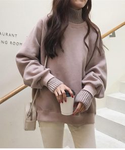 パーカー | レディースショート丈パーカ ハイネック トレーナー 小さい トップス 可愛い ピンク 黒 重ね着 薄起毛 長袖 モデルさん：150cm 秋服