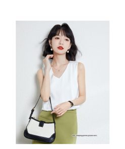 キャミソール タンクトップ | タンクトップ レディース 秋 秋服 レイヤード インナー ノースリーブ 重ね着 夏秋物 ベーシック Vネック しわにくい とろっと滑らかな肌触りの落ち感素材