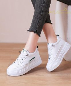 スニーカー | 白厚底レディース 運動靴 ローカットウォーキングシューズ 可愛い 軽量 白シューズ 靴 疲れない 美脚 防滑
