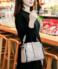 ショルダーバッグ | クロコ型押し レディース