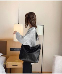 女性用バッグ | ショルダーバッグ レディース 斜め掛け A4 大きめ 肩掛け トートバッグ レザー ファッション シンプル カジュアル お出かけ 手提げ 肩掛け 大容量 軽量 大人