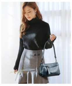 女性用バッグ | ポシェット ショルダーバッグ レディース 斜めがけ 斜めがけバッグ バッグ 肩掛け 鞄 シンプル 軽量 大人 カジュアル 仕事 お出かけ アウター 人気 2021作 無地