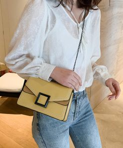 ショルダーバッグ | スクエアバッグ かばんブラック 肩掛け チェーンバッグ 斜めがけ ミニレディース 小さめ レザー 大人