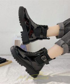 ショートブーツ | ブーツ レディース レースアップブーツ 履きやすい 卒業式 袴ブーツ 送料無料 スムース つやあり 美脚 編み上げ ブラック 黒 つや消し