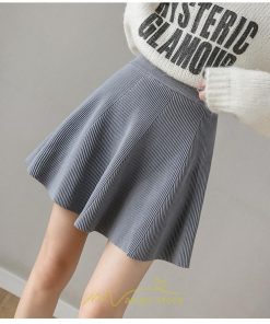 スカート | レディース ボトムス ミニ丈 ひざ上 ウエストゴム 楽ちん ゆったり ニット 秋冬 韓国風 Aライン フレア デート 着痩せ 可愛い お出かけ 脚長効果