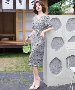 ミディアム | ワンピース レディース 着痩せ 花柄 Vネック 半袖 膝丈 サマーワンピース きれいめ エレガント 30代 40代 50代 大人 春 薄手 ひざ丈 お出かけ 上品 夏 デート