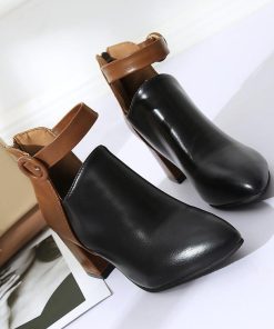 ショートブーツ | 大きいサイズレディース チャンキーヒール ポインテッドトゥ 太ヒール 合皮ブーツ バックファスナー ブーツ 黒ブーツ バイカラー ミドルヒール