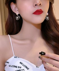 その他アクセサリー | ツバキ ピアス 韓国 アクセサリー 女性