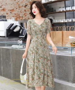 ミディアム | ワンピース Aライン レディース 着痩せ 上品 カジュアルワンピース 大きいサイズ きれいめ Vネック ひざ下丈 ミディアムワンピース お出かけ 通勤通学 30代40代