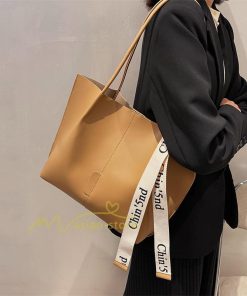 女性用バッグ | トートバッグ レディース A4 大容量 手提げ 鞄 おしゃれ PUレザー 通勤通学 無地 シンプル オフィス 上品 20代30代40代 お出かけ ビジネスバッグ ポーチ付き