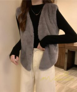 ベスト | ファーレディース 秋冬 ショート丈 アウター ジレ 羽織り 前開き ボタン カーディガン 袖なし 送料無料 コーデ フェイクファー ノーカラー
