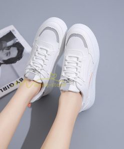 スニーカー | スニーカー　レディース レディースシューズ ローカット 靴 フラットシューズ ぺたんこ ウォーキングシューズ Pu革 美脚 厚底スニーカー 歩きやすい 厚底靴