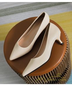パンプス | 20.5cm~26.5cmミドルヒール ポインテッドトゥ 走れる ヒール レディース 結婚式 通勤 二次会 小さいサイズ 大きいサイズ 仕事 面接 30代
