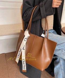 女性用バッグ | トートバッグ レディース A4 大容量 手提げ 鞄 おしゃれ PUレザー 通勤通学 無地 シンプル オフィス 上品 20代30代40代 お出かけ ビジネスバッグ ポーチ付き