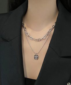 ネックレス | チョーカーチェーン ペンダント 女性 アクセサリー レディース シンプル 2連文字モチーフ 大人