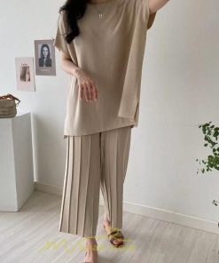 送料無料SALE | セットアップ ニット トップス パンツ ストレッチ 涼感 夏ニット 半袖 九分丈 ウエストゴム レディース 2点セット ゆったり Vネック 無地 30代40代 上品