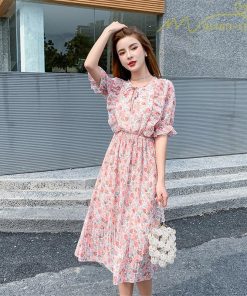 ミディアム | ワンピース プリーツフレア フェミニン Aライン リボンデザイン 小花柄 リゾートワンピ ウエストゴム ハイウエスト 2020新制作 ピンタック 夏コーデ 薄手