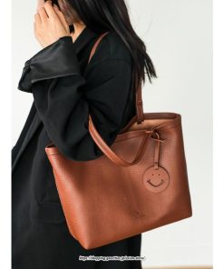 女性用バッグ | ショルダーバッグ 肩掛け 韓国風 レディース バッグ シンプル カジュアル 軽量 韓国バッグ プレゼント ギフト 軽い 通勤 30代 50代 20代 10代 通学 40代