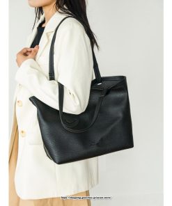 女性用バッグ | ショルダーバッグ 肩掛け 韓国風 レディース バッグ シンプル カジュアル 軽量 韓国バッグ プレゼント ギフト 軽い 通勤 30代 50代 20代 10代 通学 40代