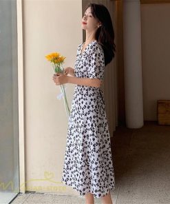 ミディアム | ワンピース レディース 着痩せ 花柄 半袖 大きいサイズ 上品 Aラインワンピース ゆったり Vネック ハイウエスト ミディアム丈 お出かけ 通勤 ひざ丈 通学