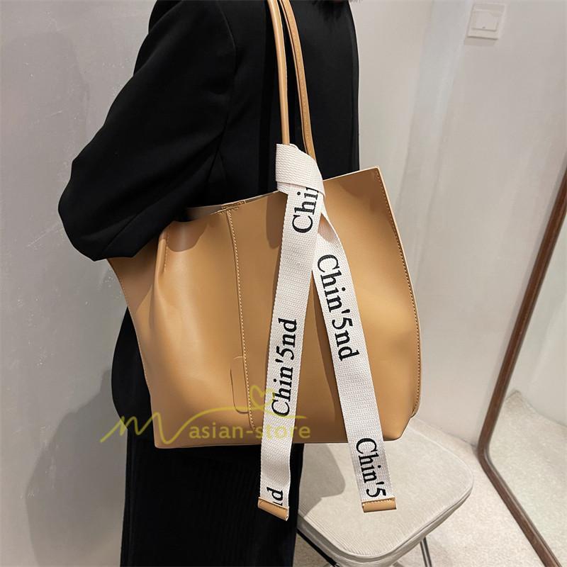 女性用バッグ | トートバッグ レディース A4 大容量 手提げ 鞄 おしゃれ PUレザー 通勤通学 無地 シンプル オフィス 上品 20代30代40代 お出かけ ビジネスバッグ ポーチ付き