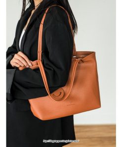 女性用バッグ | ショルダーバッグ 肩掛け 韓国風 レディース バッグ シンプル カジュアル 軽量 韓国バッグ プレゼント ギフト 軽い 通勤 30代 50代 20代 10代 通学 40代