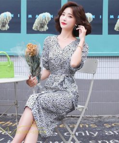 ミディアム | ワンピース レディース 着痩せ 花柄 Vネック 半袖 膝丈 サマーワンピース きれいめ エレガント 30代 40代 50代 大人 春 薄手 ひざ丈 お出かけ 上品 夏 デート