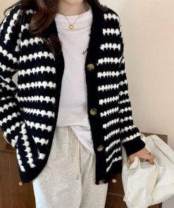 カーディガン | 配色ボーダー柄ニットカーディガンVネック