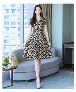 ミディアム | ワンピース レディース 着痩せ 半袖 膝丈 ミディアムワンピース ファッション ミディアムワンピース 夏 Vネック サマーワンピース 上品 日常感 大きいサイズ