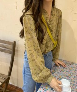 シャツ・ブラウス | 襟フリル シースルー 花柄ブラウス 女性