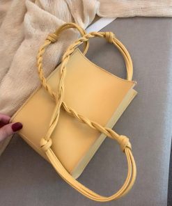 ショルダーバッグ | スクエア型 小さめ