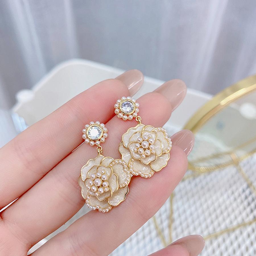 その他アクセサリー | ツバキ ピアス 韓国 アクセサリー 女性