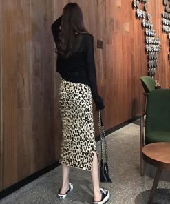 タイトスカート | カジュアル ペンシルスカート レオパード柄 ニットスカート おしゃれ ハイウエスト ヒョウ柄 スリット レディース